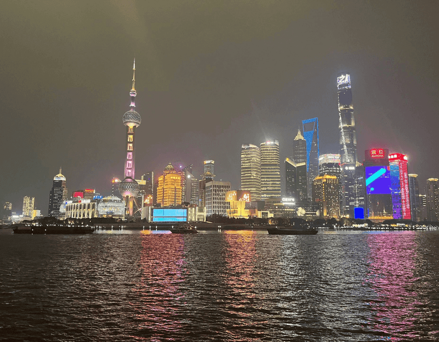 寒假假期上海旅游注意事项:安全、游览、衣着